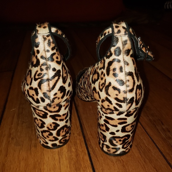 White House Black Market Animal Print Heels 8 New main image 0